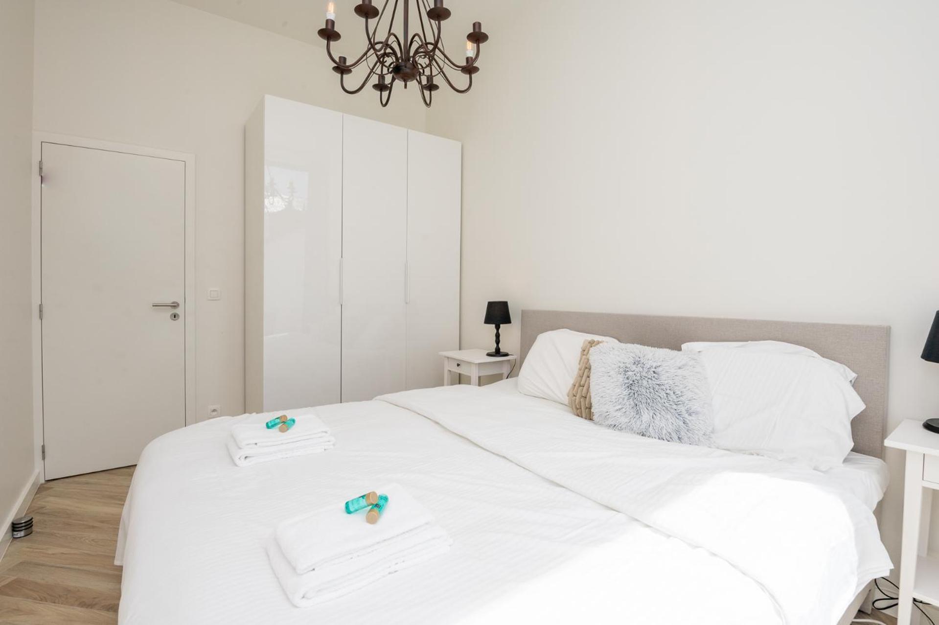 Beautiful Renovated Apartment In An Authentic Building Остенде Екстериор снимка